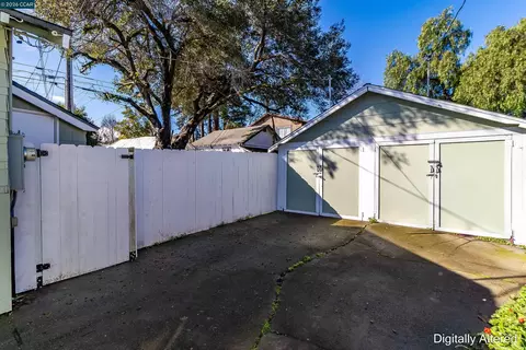 Exterior - 125 Broadway St, Vallejo, CA 94590 photo 4 of 9