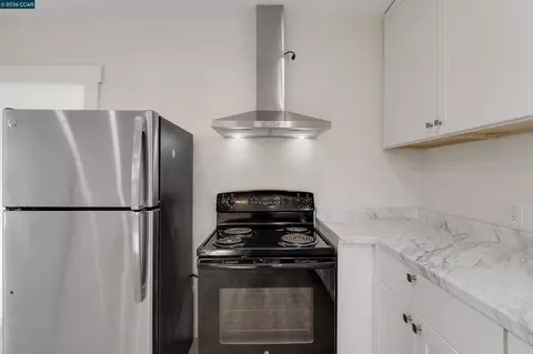 Kitchen - 125 Broadway St, Vallejo, CA 94590 photo 2 of 3