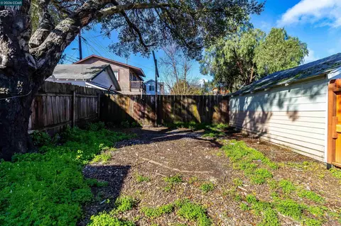 Exterior - 125 Broadway St, Vallejo, CA 94590 photo 9 of 9