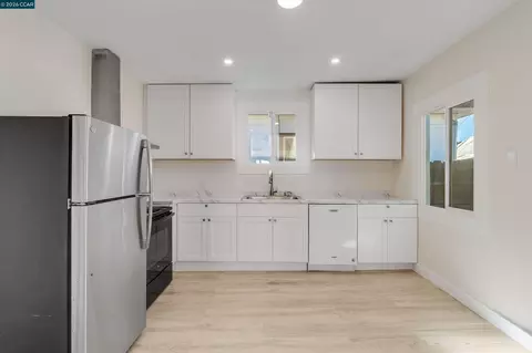 Kitchen - 125 Broadway St, Vallejo, CA 94590 photo 1 of 3