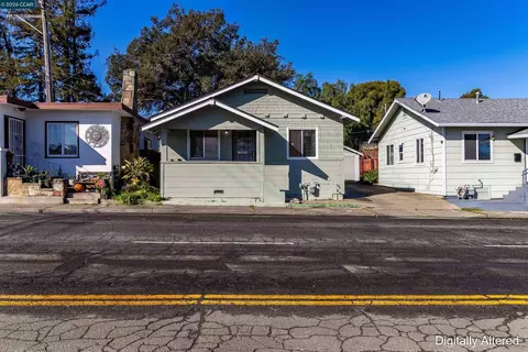 Exterior - 125 Broadway St, Vallejo, CA 94590 photo 1 of 9