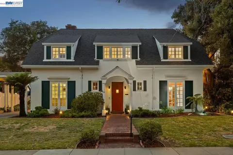 811 Grand St, Alameda, CA 94501