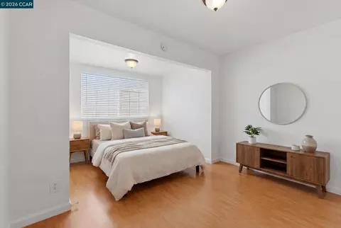 Bedroom - 1522 Harmon St, Berkeley, CA 94703 photo 4 of 9