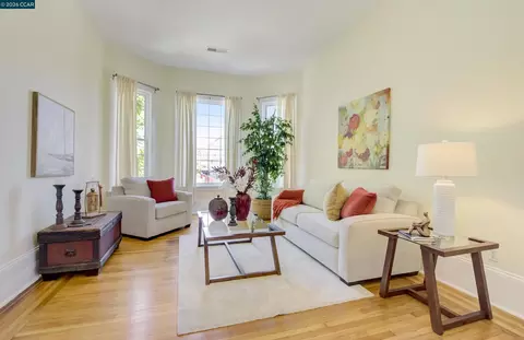 Living - 1522 Harmon St, Berkeley, CA 94703 photo 1 of 5