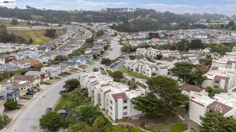 View/Area - 5003 Palmetto Ave #83, Pacifica, CA 94044 photo 12 of 14