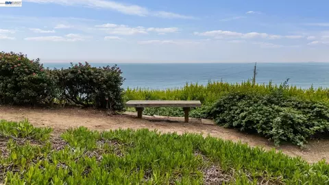 View/Area - 5003 Palmetto Ave #83, Pacifica, CA 94044 photo 7 of 14