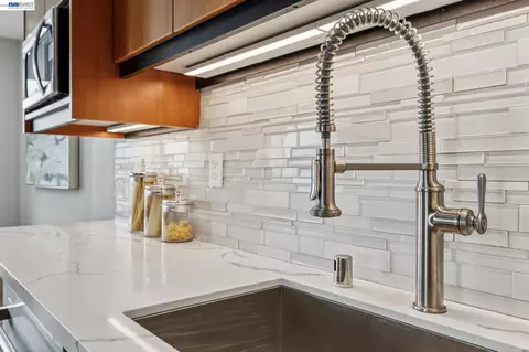 Kitchen - 5003 Palmetto Ave #83, Pacifica, CA 94044 photo 5 of 6