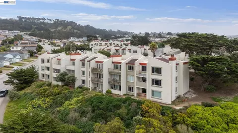 View/Area - 5003 Palmetto Ave #83, Pacifica, CA 94044 photo 11 of 14