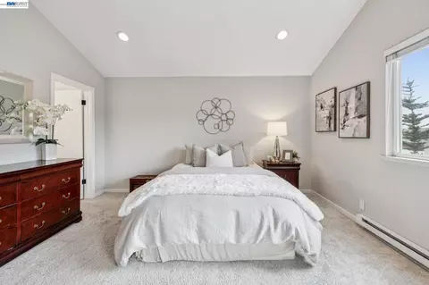 Bedroom - 5003 Palmetto Ave #83, Pacifica, CA 94044 photo 2 of 6
