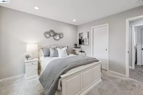 Bedroom - 5003 Palmetto Ave #83, Pacifica, CA 94044 photo 5 of 6