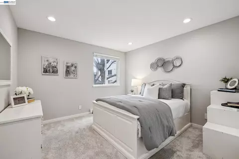 Bedroom - 5003 Palmetto Ave #83, Pacifica, CA 94044 photo 4 of 6