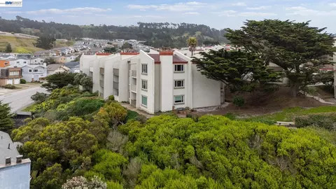 View/Area - 5003 Palmetto Ave #83, Pacifica, CA 94044 photo 8 of 14