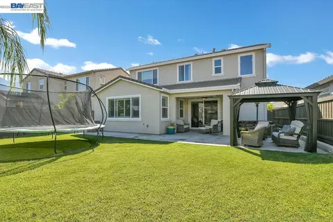 Exterior - 4609 Margaret Adele Ln, Tracy, CA 95377 photo 3 of 7