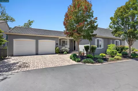 173 Cypress Point Way, Moraga, CA 94556