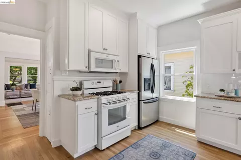 Kitchen - 2238 California St, Berkeley, CA 94703 photo 2 of 4