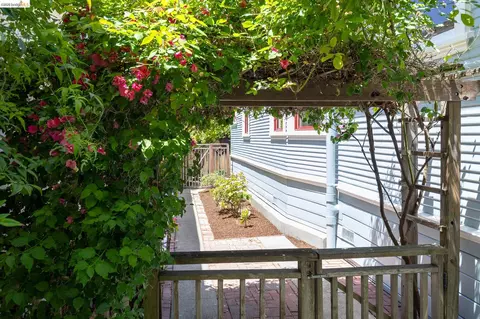 Exterior - 2238 California St, Berkeley, CA 94703 photo 18 of 21