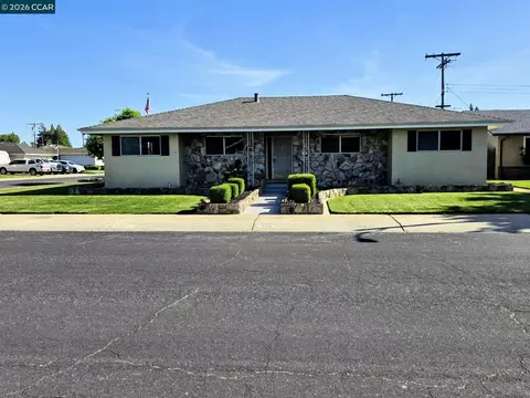 750 Greenwood Dr, Lodi, CA 95240