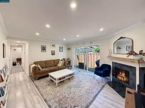 2548 Jones Rd #10, Walnut Creek, CA 94597