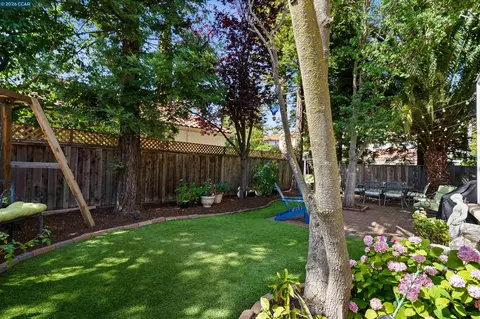Exterior - 5300 Clearbrook Dr, Concord, CA 94521 photo 3 of 6