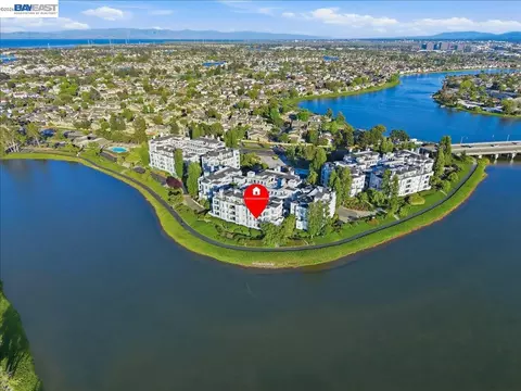 720 Promontory Point Ln #2205, Foster City, CA 94404