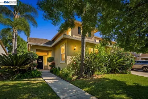 782 Redhaven St, Brentwood, CA 94513