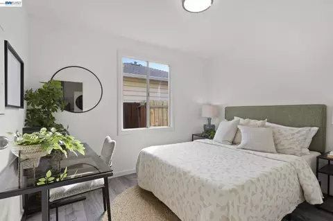 Bedroom - 1815 Second St, Alameda, CA 94501 photo 1 of 7