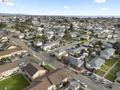 View/Area - 1815 Second St, Alameda, CA 94501 photo 5 of 10