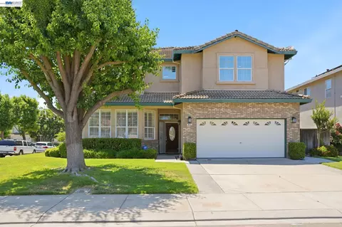 663 Clay Way, Ripon, CA 95366