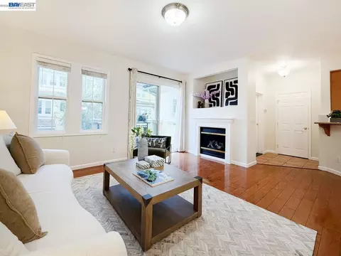 Living - 3291 Monaghan St, Dublin, CA 94568 photo 3 of 4