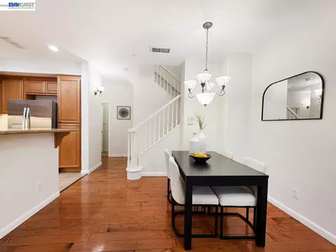 Dining - 3291 Monaghan St, Dublin, CA 94568 photo 3 of 4