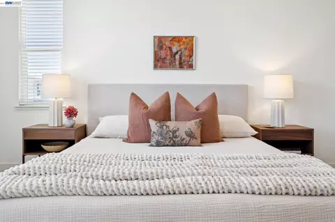 Bedroom - 472 Diller St, Alameda, CA 94501 photo 3 of 8