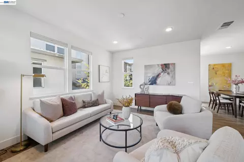 Other - 472 Diller St, Alameda, CA 94501 photo 3 of 7