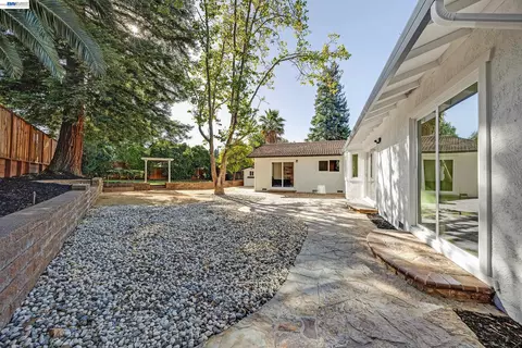 Exterior - 1170 Mardon Ct, Concord, CA 94521 photo 13 of 22