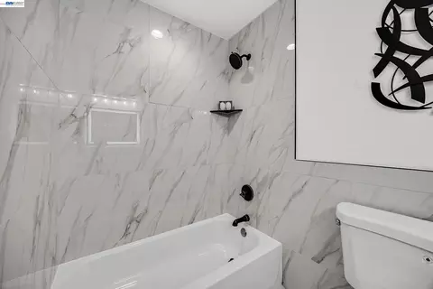 Bath - 1170 Mardon Ct, Concord, CA 94521 photo 3 of 5