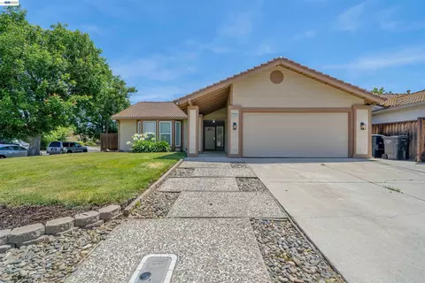 1820 S Willow Creek Dr, Tracy, CA 95376