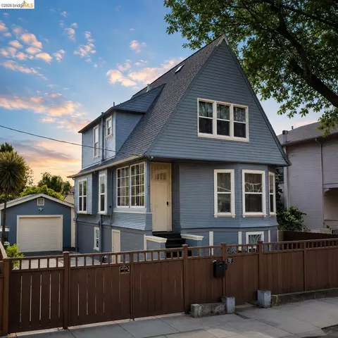 2026 Woolsey St, Berkeley, CA 94703