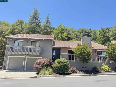 117 Merion Ter, Moraga, CA 94556