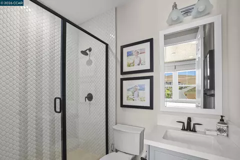Bath - 600 Thyme Way, San Ramon, CA 94582 photo 5 of 5