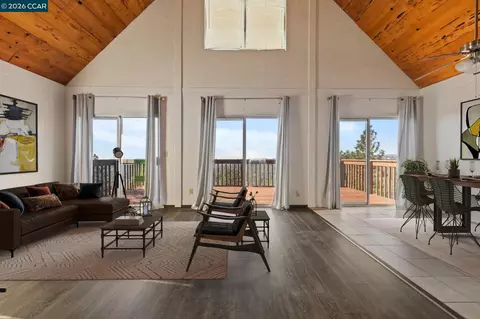 18957 Stag Cir, Tuolumne, CA 95379