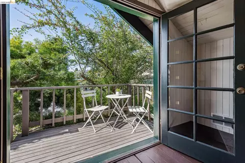 Exterior - 2953 Hillegass Ave, Berkeley, CA 94705 photo 15 of 27