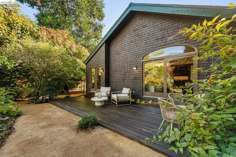 Exterior - 2953 Hillegass Ave, Berkeley, CA 94705 photo 24 of 27