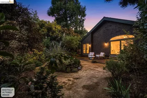 Exterior - 2953 Hillegass Ave, Berkeley, CA 94705 photo 20 of 27