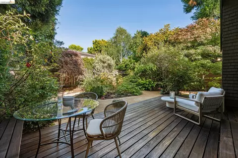 Exterior - 2953 Hillegass Ave, Berkeley, CA 94705 photo 9 of 27