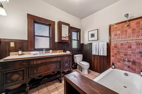 Bath - 2953 Hillegass Ave, Berkeley, CA 94705 photo 1 of 5
