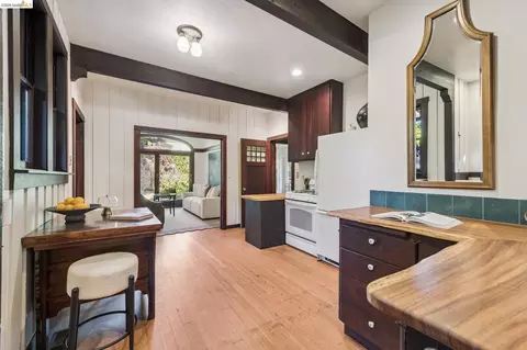 Kitchen - 2953 Hillegass Ave, Berkeley, CA 94705 photo 4 of 6