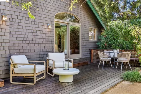 Exterior - 2953 Hillegass Ave, Berkeley, CA 94705 photo 11 of 27