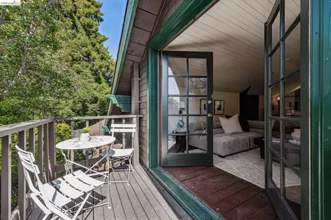 Exterior - 2953 Hillegass Ave, Berkeley, CA 94705 photo 14 of 27
