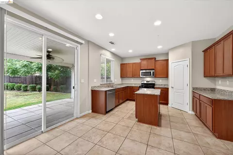 Other - 24 Mandrake Ct, Oakley, CA 94561 photo 2 of 10