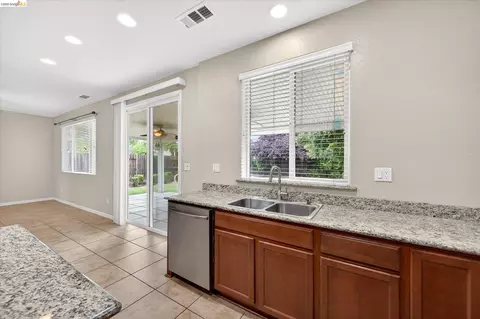 Other - 24 Mandrake Ct, Oakley, CA 94561 photo 3 of 10
