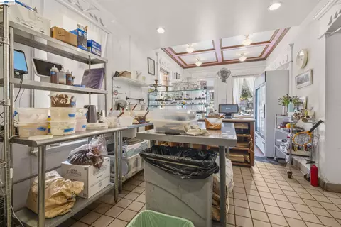 Kitchen - 745 5th St, Oakland, CA 94607 photo 4 of 4
